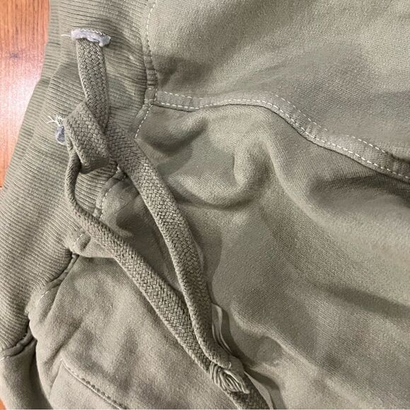 La Detresse olive sweatpants NWOT size XS - Picture 5 of 10